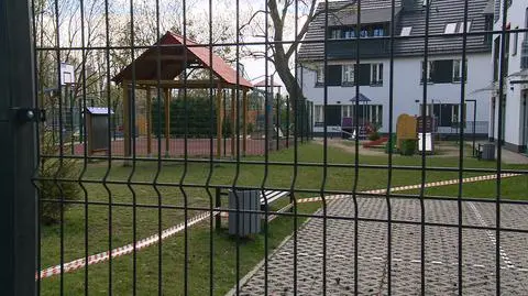 Nieszczęśliwy wypadek na placu zabaw. Dwoje dzieci wprowadzono w stan śpiączki farmakologicznej