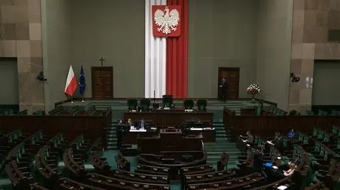 Sejm przyjął ustawę dotyczącą wyborów prezydenckich. "24-godzinny cykl uchwalenia dziurawych przepisów"