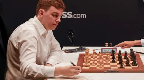 Mecz o tytuł się oddala. Pierwsza porażka Dudy w Turnieju Kandydatów