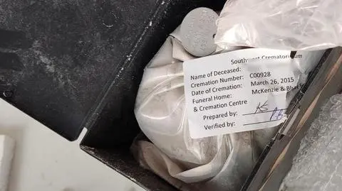 Human ashes instead of spices in a box from Canada