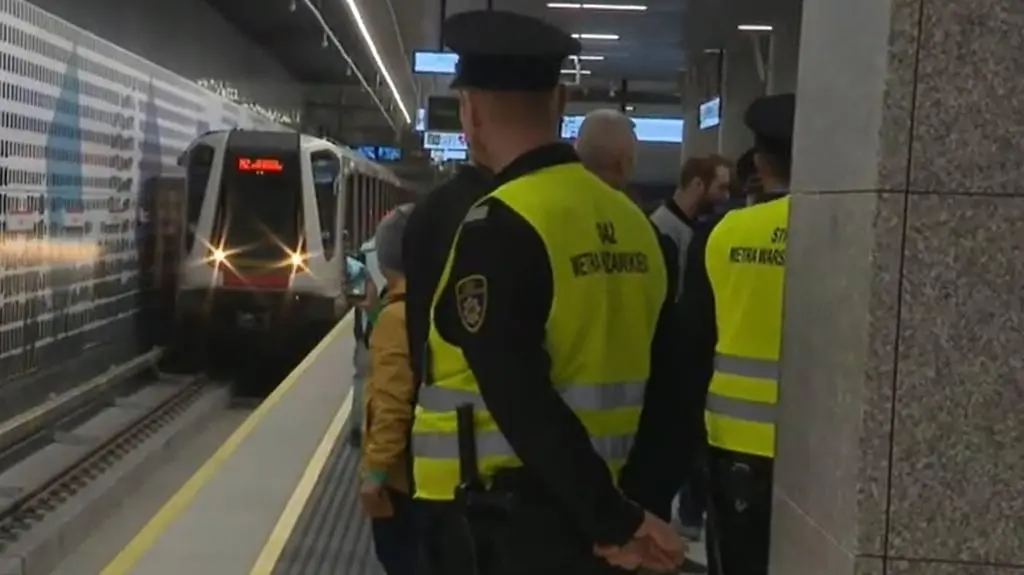 Warszawa chciałaby budować kolejne stacje metra