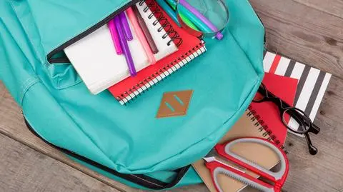 W plecakach znajdą się między innymi gry edukacyjne 