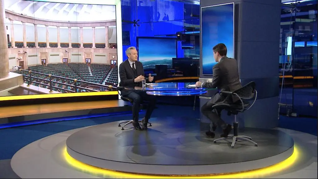 Biedroń o zmianach w sądownictwie