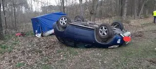 Autem podróżowało dwoje dzieci 