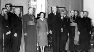 Ojciec Maksymilian Kolbe (pierwszy z lewej), listopad 1938 roku