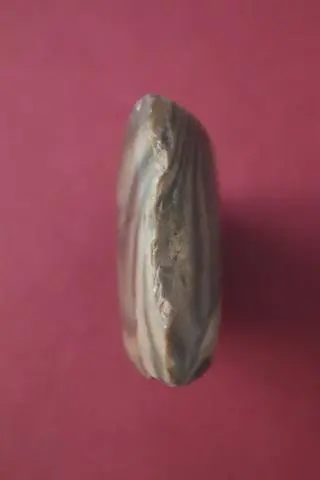 Wykonana jest z krzemienia pasiastego