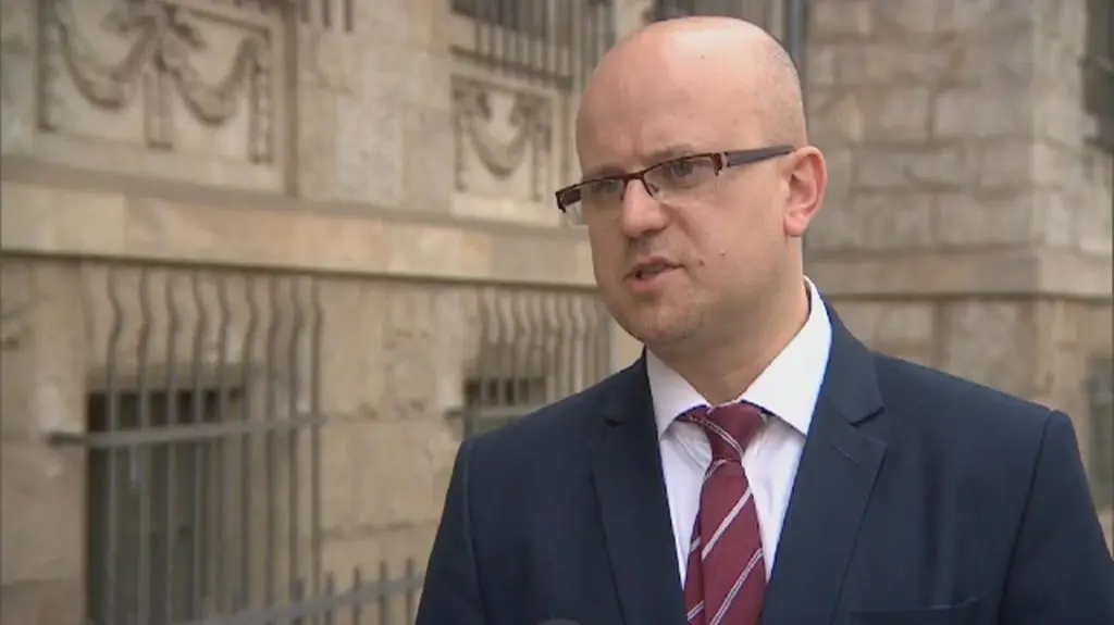 Prokuratura o bomberze i jego linii obrony