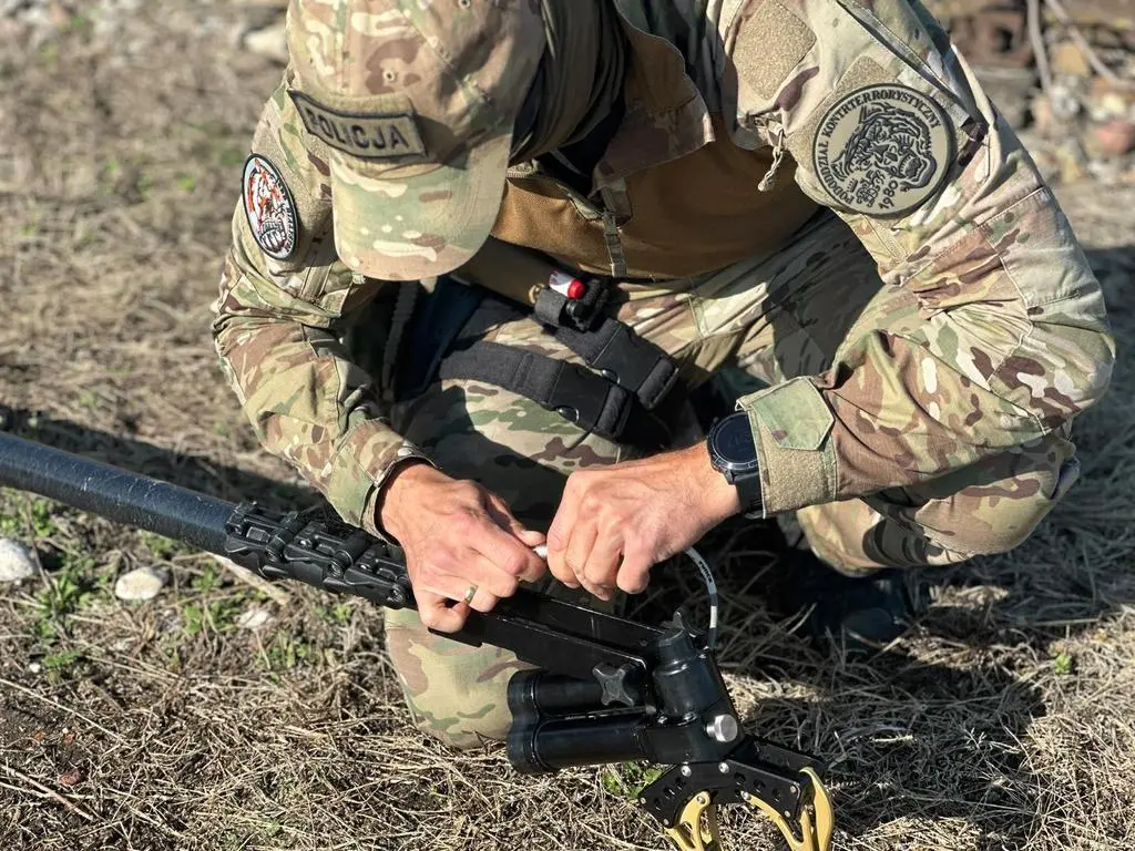 Na miejscu pracują policjanci