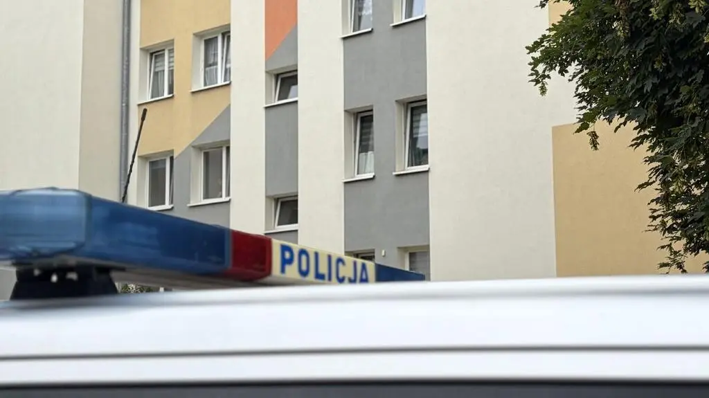 Na miejscu pracuje policja pod nadzorem prokuratora
