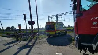 Rowerzysta wpadł pod pociąg pod Krośniewicami