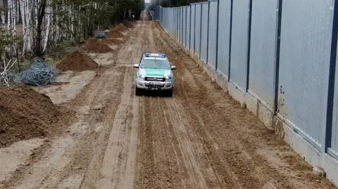 Ile kilometrów zapory powstało? Białoruskie służby "za wszelką cenę próbują przeszkodzić"