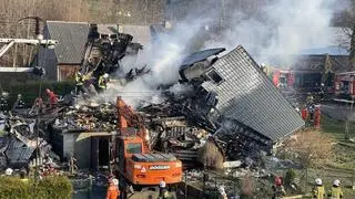 Akcja służb w miejscu wybuchu w Ustroniu