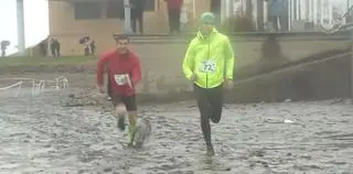2016: "Mudness Run" na dnie jeziora Malta