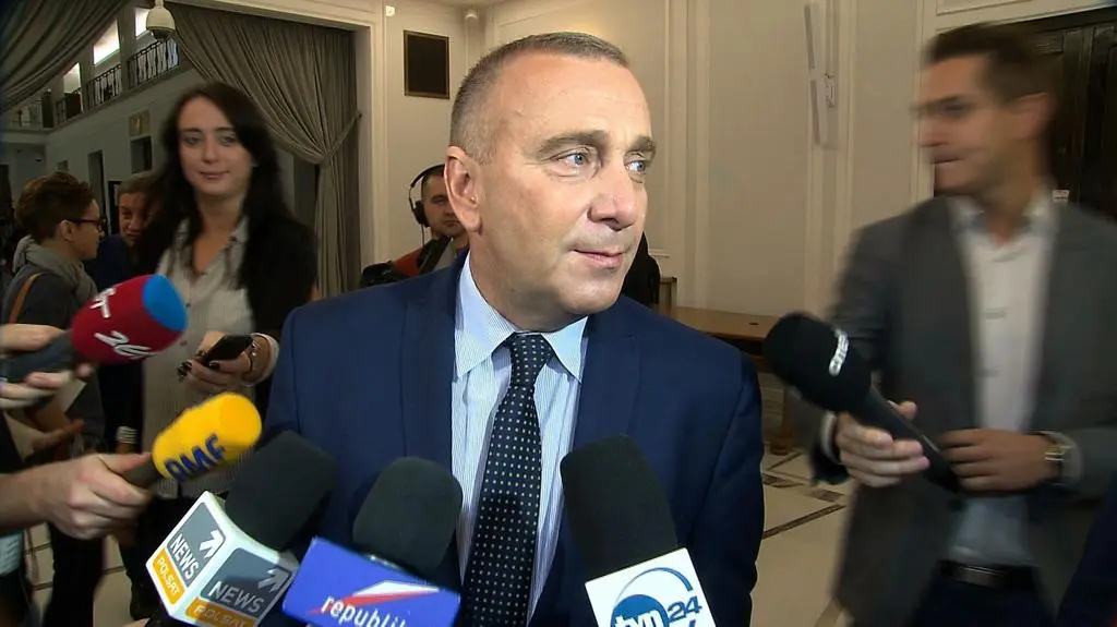 Schetyna broni Tuska