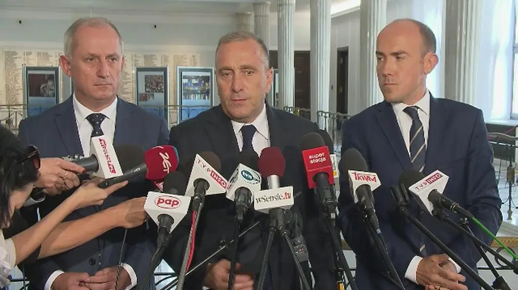 Grzegorz Schetyna chce zwołania RBN w sprawie Antoniego Macierewicza