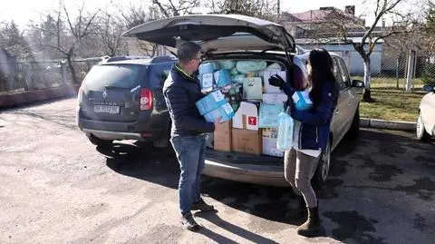 "Jeździmy na wschód, w zasadzie pod linię frontu". Dziennikarze z pomocą dla Ukrainy