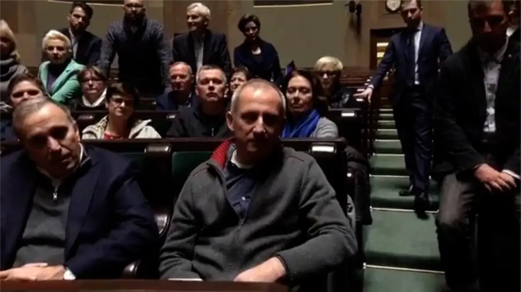 Posiedzenie Sejmu trwa