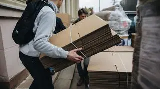 Folia bąbelkowa, kartony i flizelina. Niepozorne materiały nadesłane z Polski pomagają chronić ukraińskie zabytki