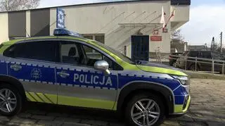 Uciekł policjantom przez okno