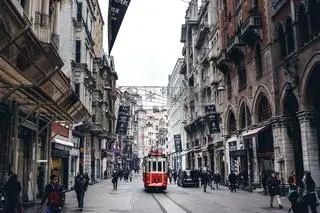 Do wybuchu doszło na popularnej, przeznaczonej dla pieszych alei Istiklal w centrum Stambułu