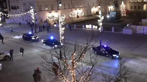 Z Pałacu Prezydenckiego wyjechała kolumna samochodów
