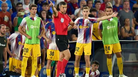 Sędzia spisał się fatalnie w meczu Barcelony. Teraz poprowadzi spotkanie Lecha