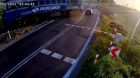 Wypadek na przejeździe kolejowym w Wojnowicach