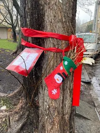 "Elfy" zerwały betonowe płyty na krakowskich Dębnikach