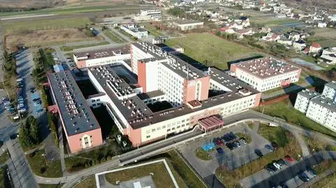 Dwoje pacjentów z koronawirusem opuściło szpital w Raciborzu