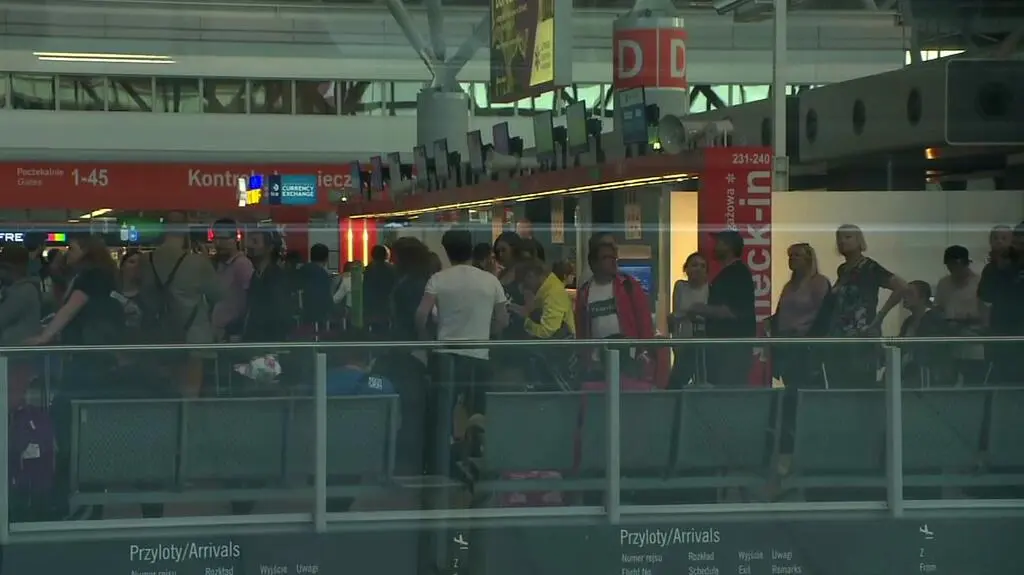 Pasażerowie o odwołanych lotach: przykra sytuacja