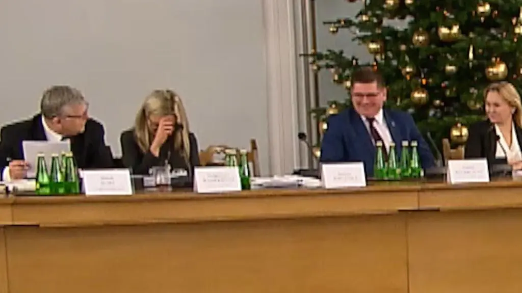 Caryca Katarzyna rozbawiła członków komisji śledczej. Tylko poseł Suski zachował powagę