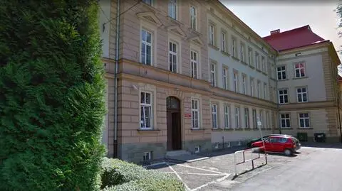 Dwa przypadki koronawirusa w Cieszynie. Miasto zamyka wszystkie szkoły podstawowe