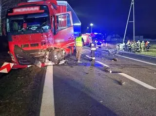 Czołowe zderzenie na DK45