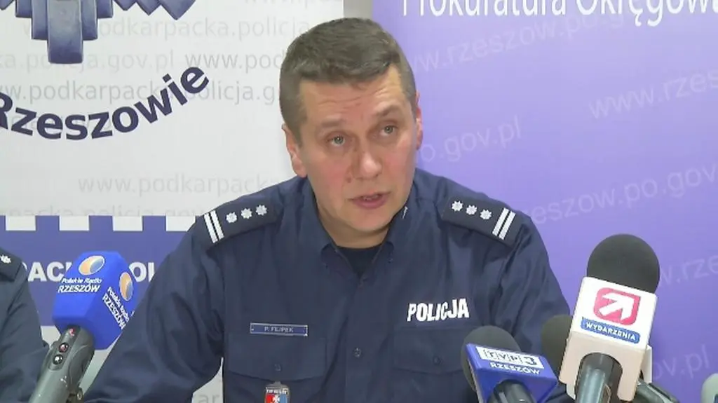 Policja mówi o aresztowaniu podejrzewanego mężczyzny 