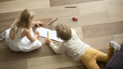 Premia za szybkie urodzenie drugiego dziecka. Ministerstwo o obietnicy Beaty Szydło