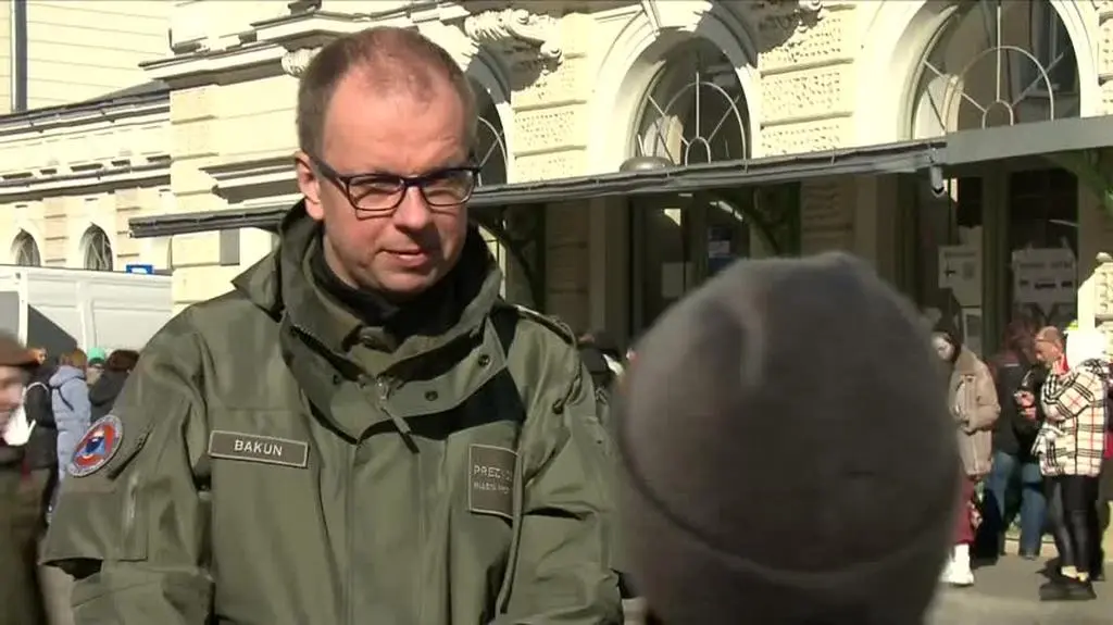 prezydent przemyśla całość