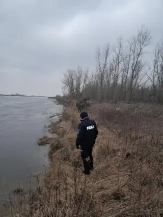 Szukają go też policjanci 