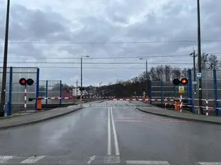Przejazd kolejowy w Woli Rzędzińskiej