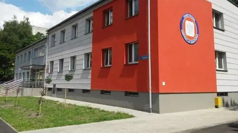 Bibliotekarki i aktorzy pracują w sanepidzie. "Zostali przeszkoleni i już przeprowadzają wywiady"