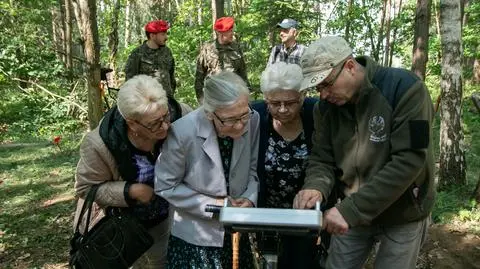 Poszukiwania prowadzono na prośbę rodziny jednej z zamordowanych osób