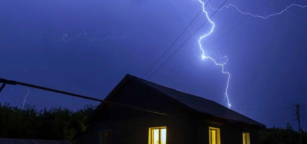 Nocne burze. Pomarańczowe alarmy IMGW