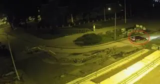 Działania podpalacza zarejestrowała kamera monitoringu