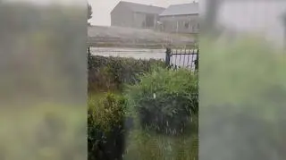 Wielka ulewa z gradem. Nagranie