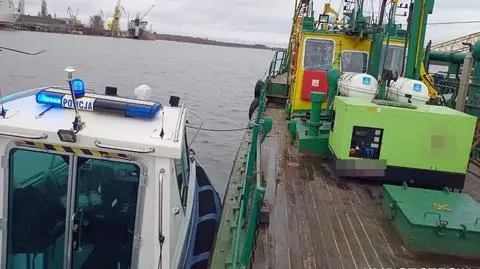 Pijany kapitan pogłębiarki, Szczecin