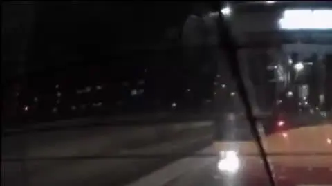 ticker_szalenczy autobus