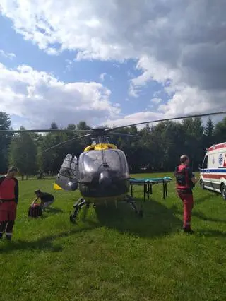 9-letnia dziewczynka została przewieziona do szpitala
