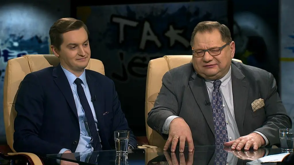 Niekonstytucyjna rewolucja