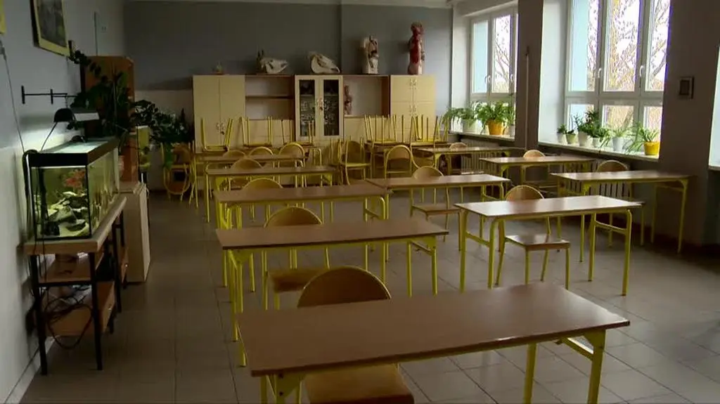 1803N397XR PIS DNZ OTREBA DZIECI NA ZDALNYM