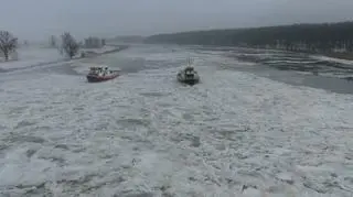 Lodołamacze wypłynęły na Odrę 