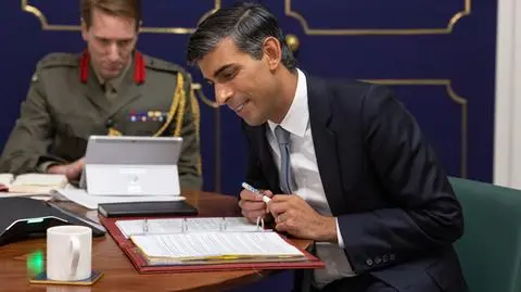 Rishi Sunak w rozmowie z Wołodymyrem Zełenskim